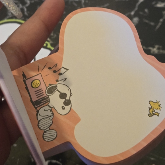 Snoopy Character Notepad Set - Picture 8 of 11